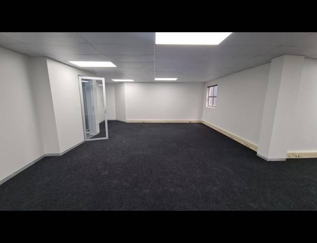 BUSINESS PROPERTY TO RENT IN HALFWAY GARDENS